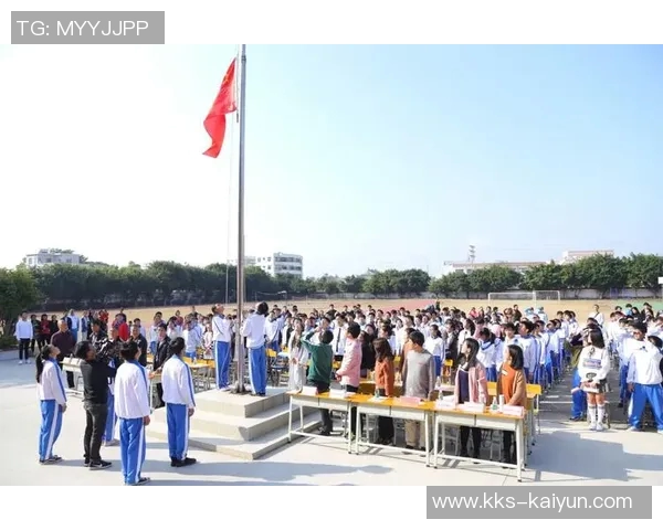 102期报纸，102个头版，2018《体坛周报》不忘初心