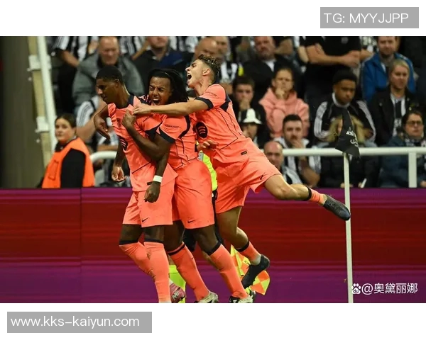 拉什福德：有一瞬间我感觉到了空隙，所以干脆直接射门了