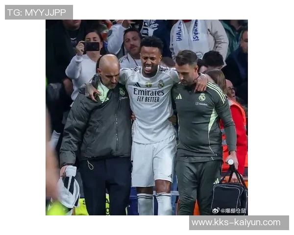 记者：米利唐左腿腘绳肌受伤，伤势令人担忧